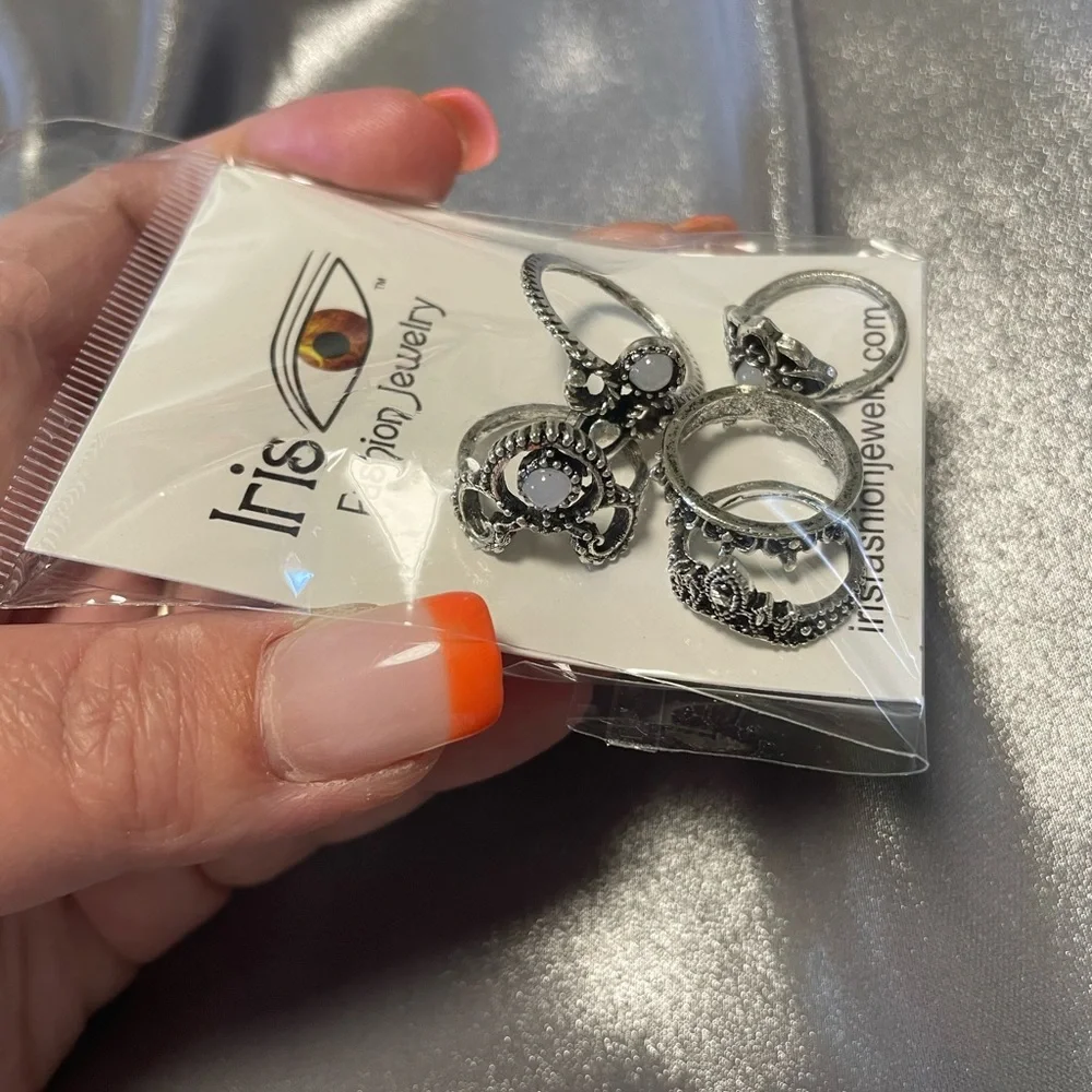 Assorted rings - Picture 1 of 1